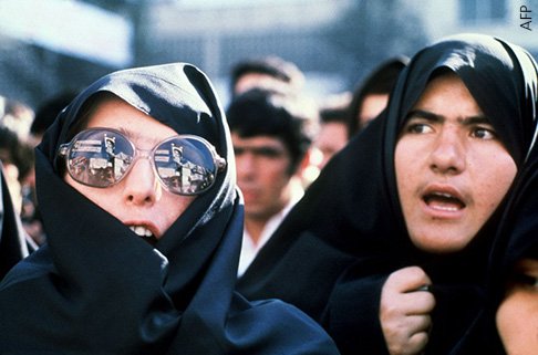 الحجاب في إيران - الإيرانيات وقصة التأقلم مع الحجاب - الثورة الإسلامية