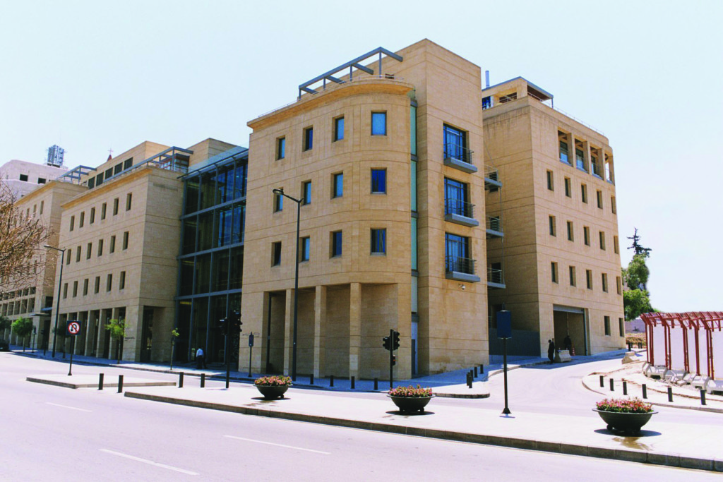 مشاريع معمارية في بيروت من تصميم مهندسين عالميين - بنك عودة