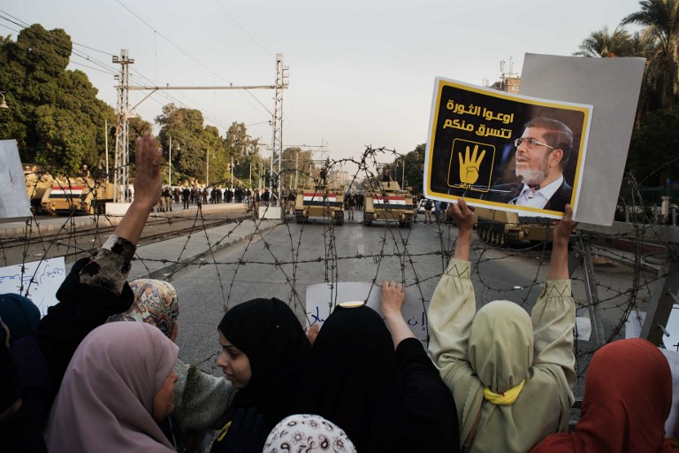 محمد مرسي يدخل السجن