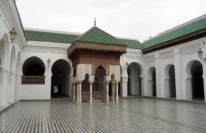 اقدم الجامعات العربية - جامعة القرويين في المغرب