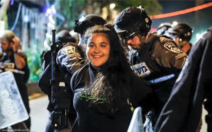 ابتسامة الشباب الفلسطيني لحظة اعتقالهم - صورة 1