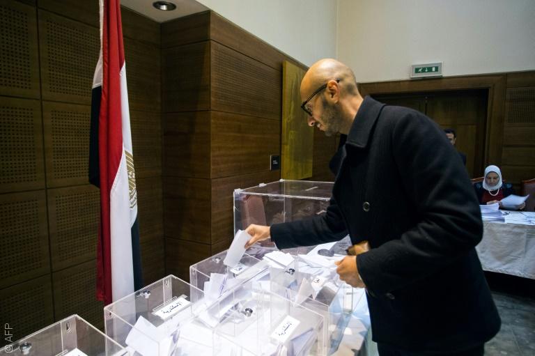 انطلاق الانتخابات التشريعية المصرية - صورة 1 