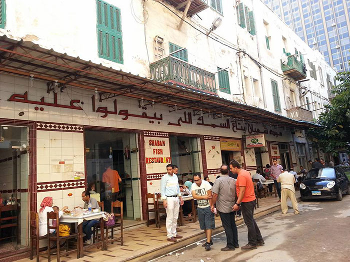 اشهر المطاعم الشعبية في مصر - شعبان بتاع السمك اللي بيقولوا عليه